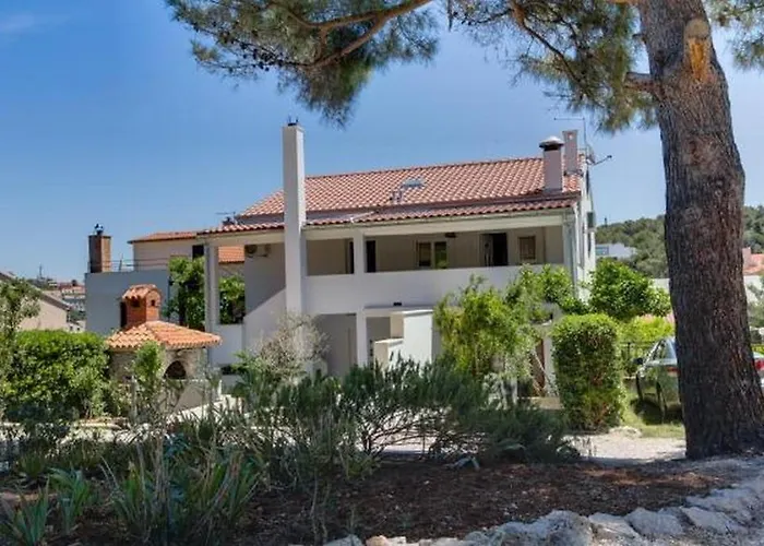 Appartement With Parking Space Losinj - 25007 *