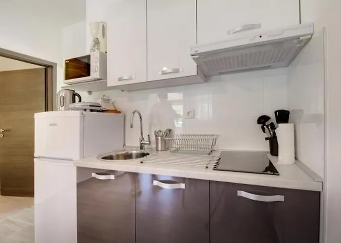 With Parking Space Losinj - 25007